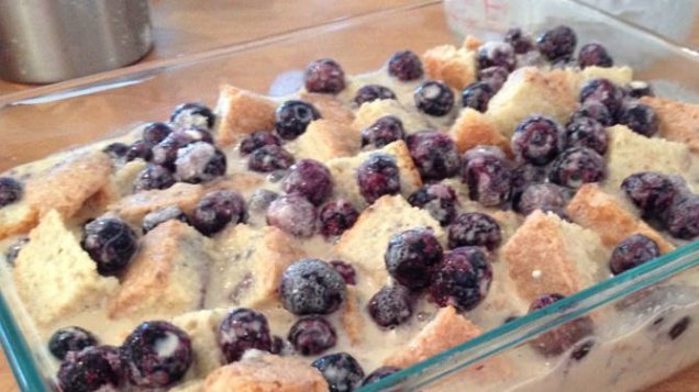 Blueberry bread pudding-001