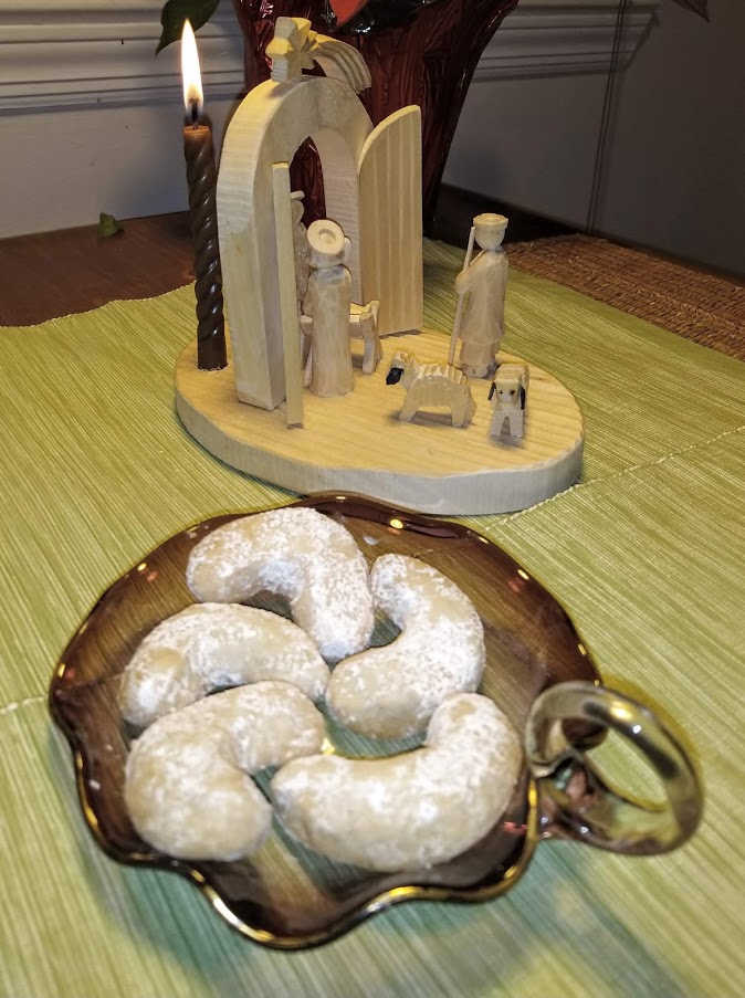 Vanilla crescent cookies CW