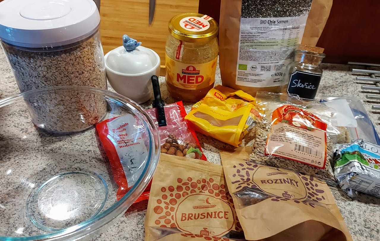 homemade-granola-ingredients